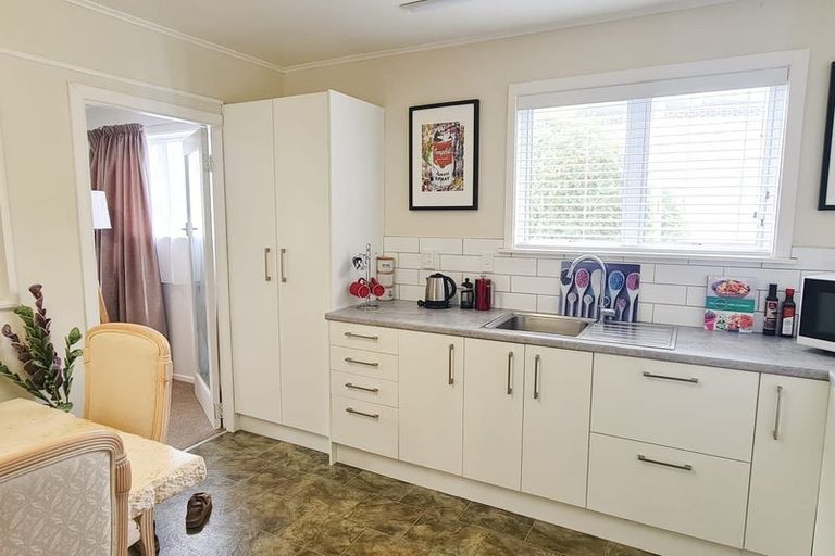 Photo of property in 4 Hallewell Crescent, Johnsonville, Wellington, 6037