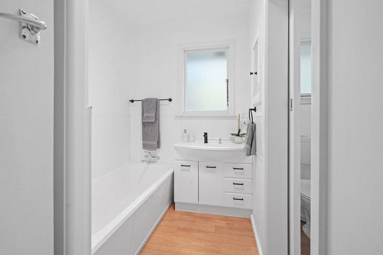 Photo of property in 79 Boston Avenue, Hornby, Christchurch, 8042