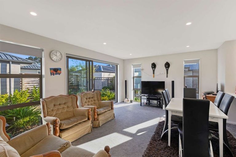 Photo of property in 8/3 Nyoli Street, Northcote, Christchurch, 8052