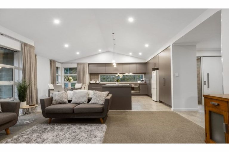 Photo of property in 278 Lakes Boulevard, Pyes Pa, Tauranga, 3112