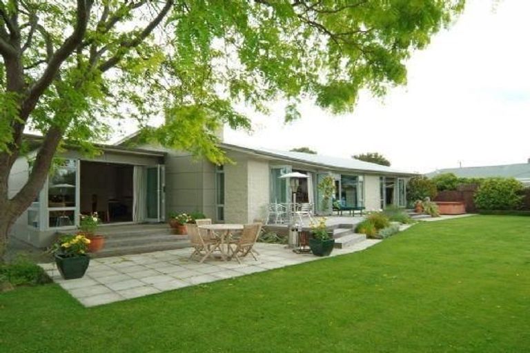 Photo of property in 14 Devonport Lane, St Albans, Christchurch, 8014