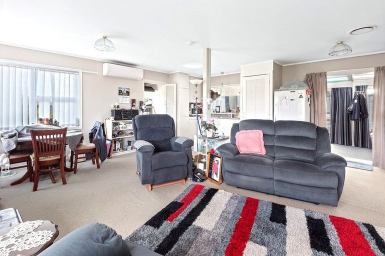 Photo of property in 1 Commins Road, Onerahi, Whangarei, 0110