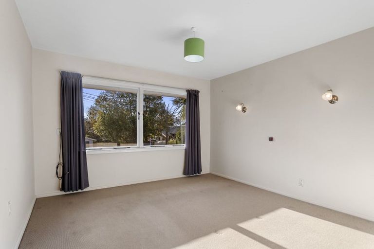 Photo of property in 6 Perry Street, Papanui, Christchurch, 8053