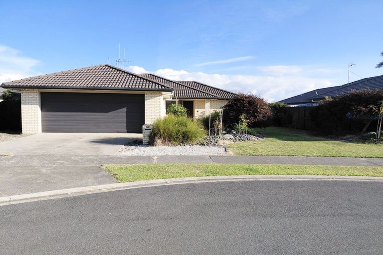 Photo of property in 62 Gibson Place, Papamoa Beach, Papamoa, 3118