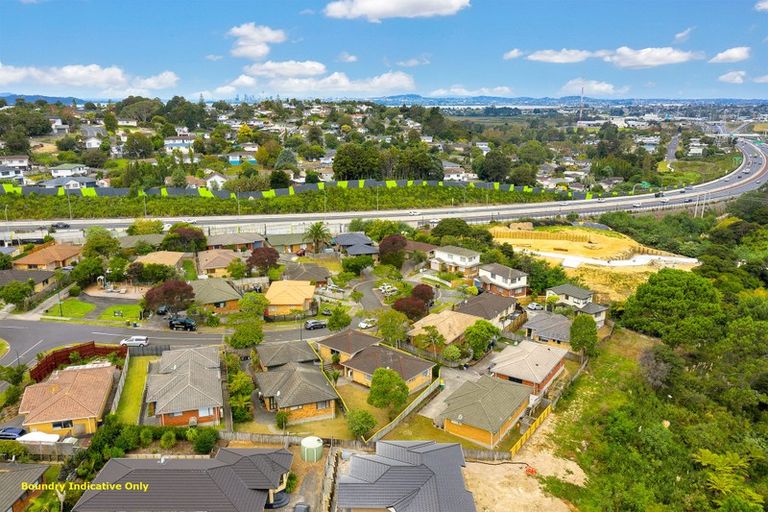 Photo of property in 23 Ginders Drive, Massey, Auckland, 0614