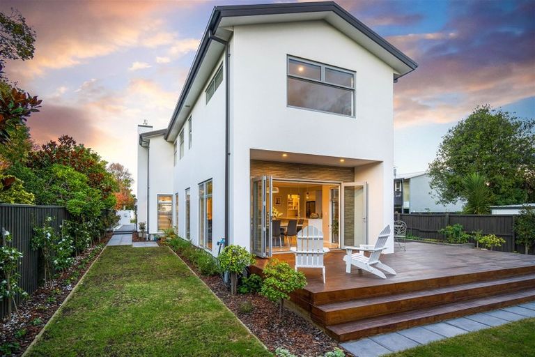 Photo of property in 45 Fendalton Road, Fendalton, Christchurch, 8014