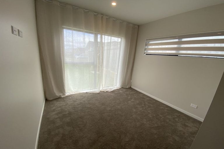 Photo of property in 9 Gemscott Crescent, Huapai, Kumeu, 0810