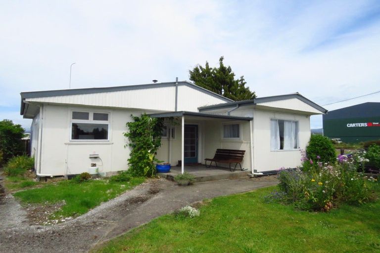 Photo of property in 177 Derby Street, Westport, 7825