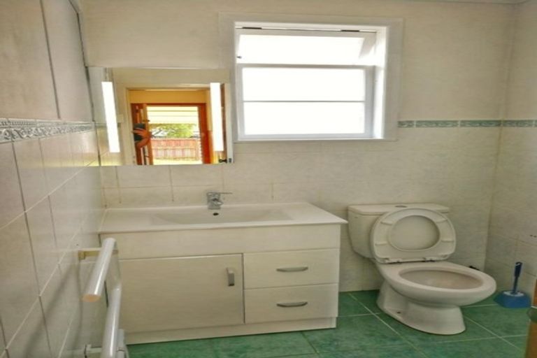 Photo of property in 1/34 Miro Street, New Lynn, Auckland, 0600