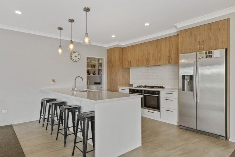 Photo of property in 20 Larlin Drive, Hawera, 4675