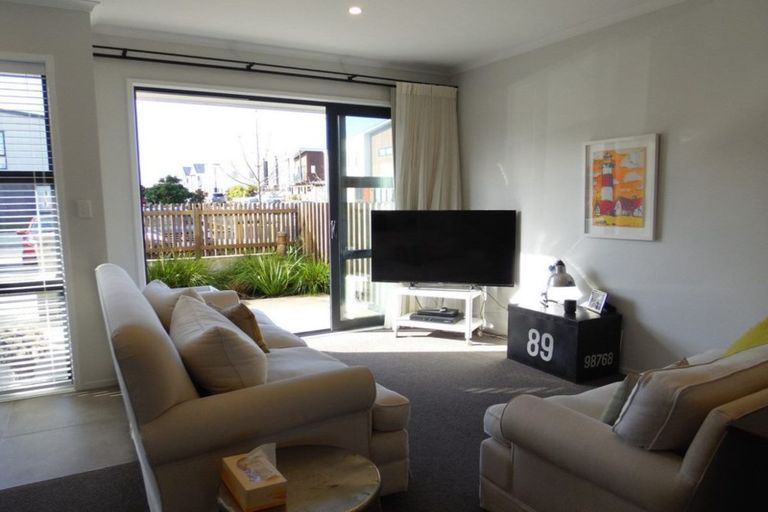 Photo of property in 27 Onekiritea Road, Hobsonville, Auckland, 0616
