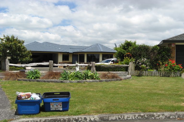 Photo of property in 9 Oakwood Place, Pukekohe, 2120