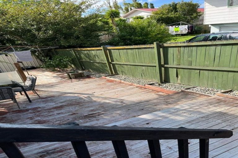 Photo of property in 57 Holmes Drive South, Massey, Auckland, 0614