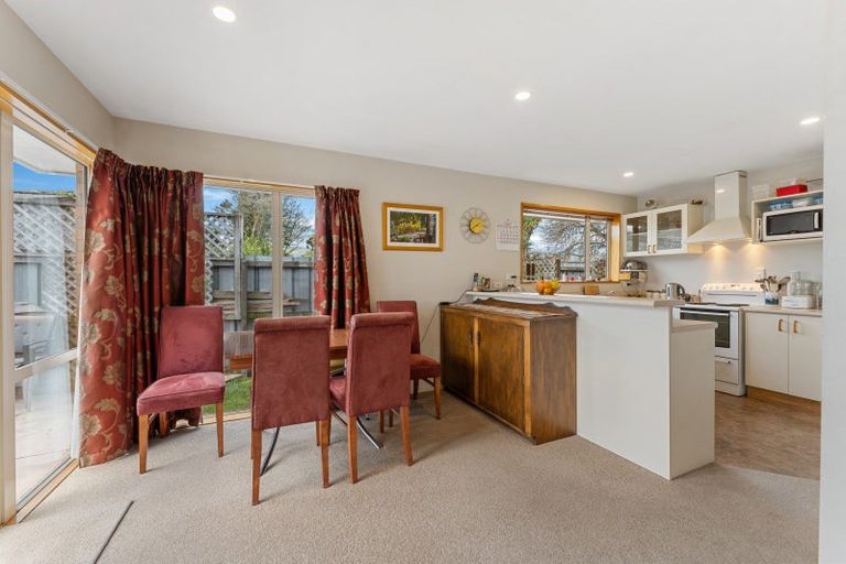 Photo of property in 18b Ravenna Street, Avonhead, Christchurch, 8042