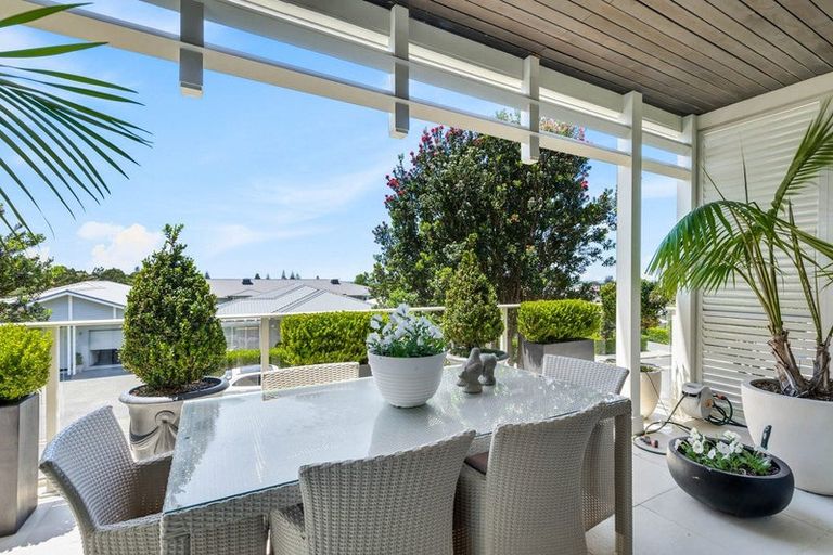 Photo of property in 17 Landmark Terrace, Orewa, 0931