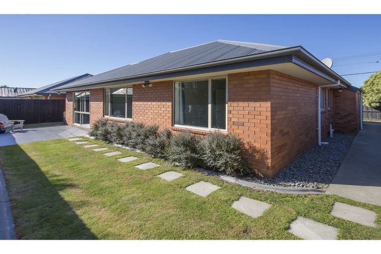 Photo of property in 62 Shands Road, Hornby, Christchurch, 8042