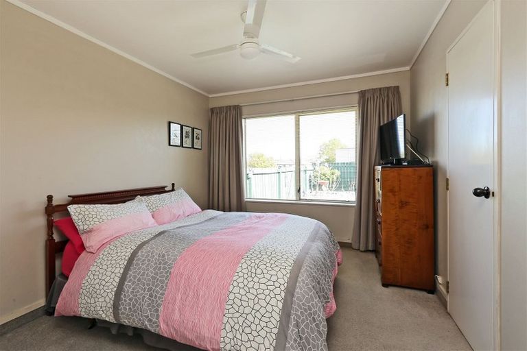 Photo of property in 26 Glamorgan Avenue, Tamatea, Napier, 4112