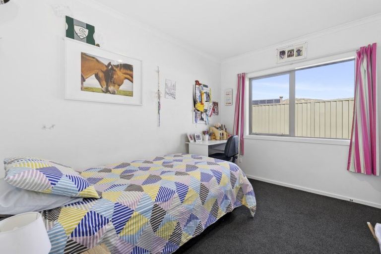 Photo of property in 2 Criffel Place, Luggate, Wanaka, 9383
