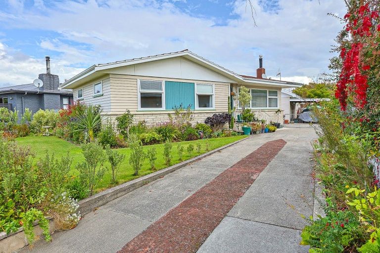 Photo of property in 52 Upham Street, Havelock North, 4130