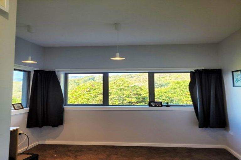 Photo of property in 47 Seymour Grove, Kingsley Heights, Upper Hutt, 5018