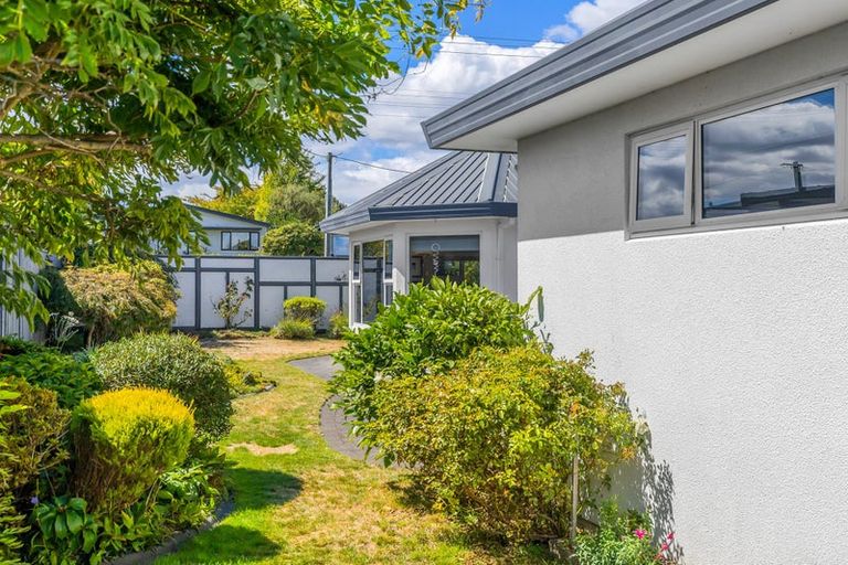 Photo of property in 17 Mere Road, Taupo, 3330
