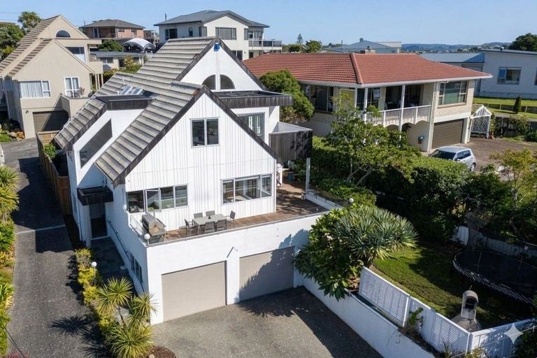 Photo of property in 21a Monyash Road, Manly, Whangaparaoa, 0930