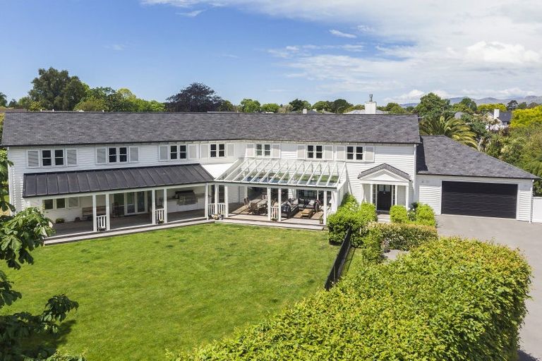 Photo of property in 11 Pentlow Place, Fendalton, Christchurch, 8052