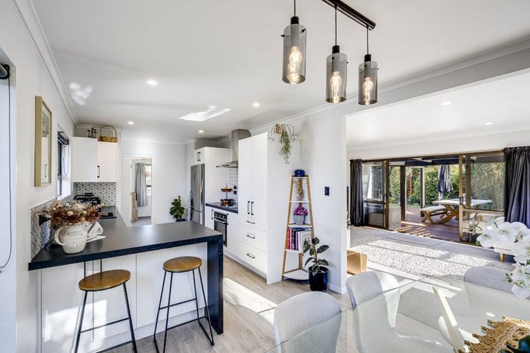 Photo of property in 27 Mckeefry Avenue, Greenmeadows, Napier, 4112