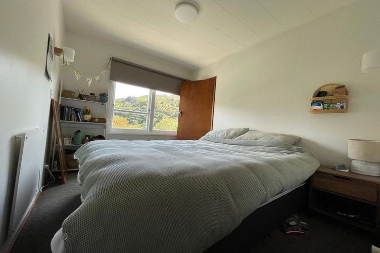 Photo of property in 3 Woodford Way, Crofton Downs, Wellington, 6035