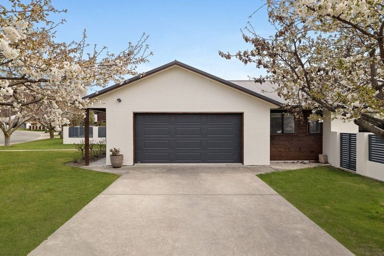 Photo of property in 1 Lansdown Street, Wanaka, 9305