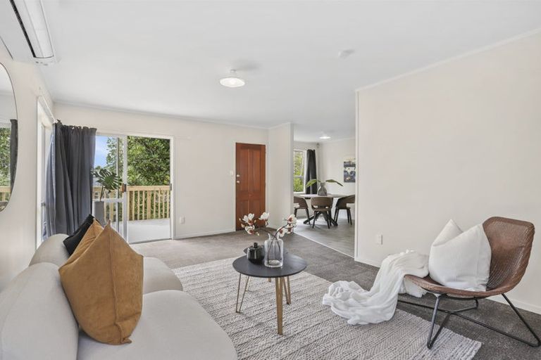 Photo of property in 100 Solar Road, Glen Eden, Auckland, 0602