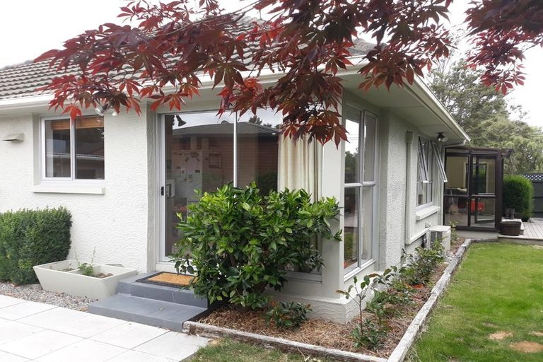 Photo of property in 8 Kyeburn Place, Avonhead, Christchurch, 8042