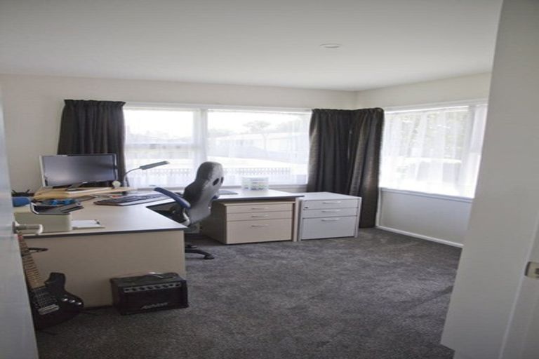 Photo of property in 49 Oriana Crescent, Hornby, Christchurch, 8042