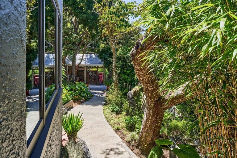 Photo of property in 306 Ohiro Road, Brooklyn, Wellington, 6021