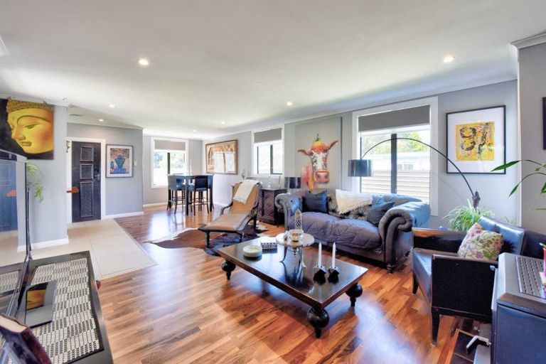 Photo of property in 101 Seaward Road, Edendale, 9825