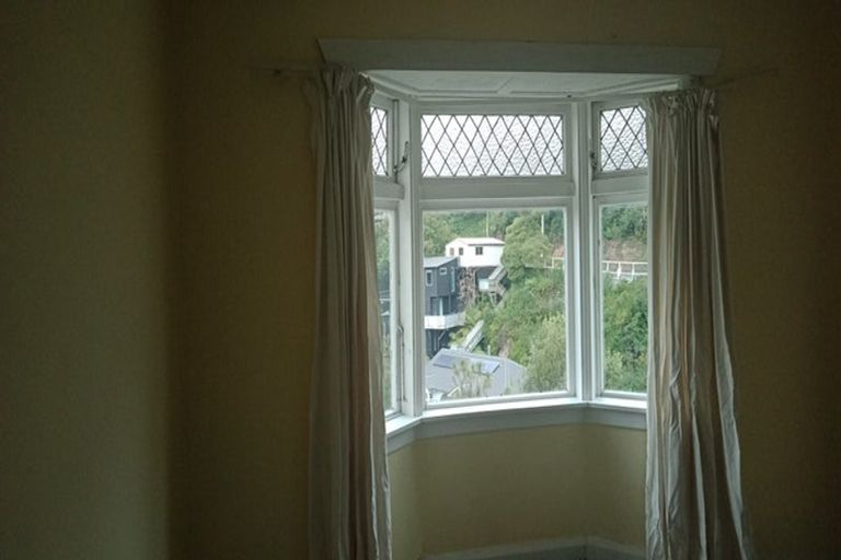 Photo of property in 103 Mortimer Terrace, Brooklyn, Wellington, 6021