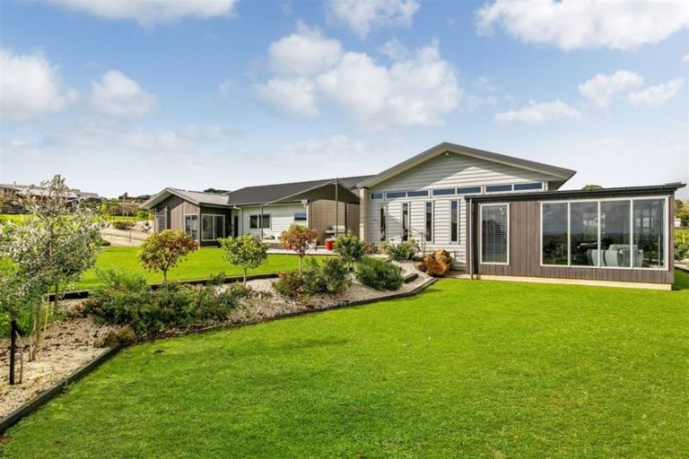 Photo of property in 4 Bernora Crescent, Bombay, 2675