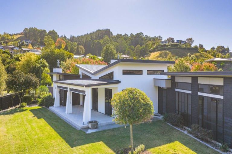Photo of property in 80 Kent Terrace, Taradale, Napier, 4112