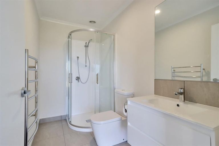Photo of property in 43 Waruhia Crescent, Rototuna North, 3281