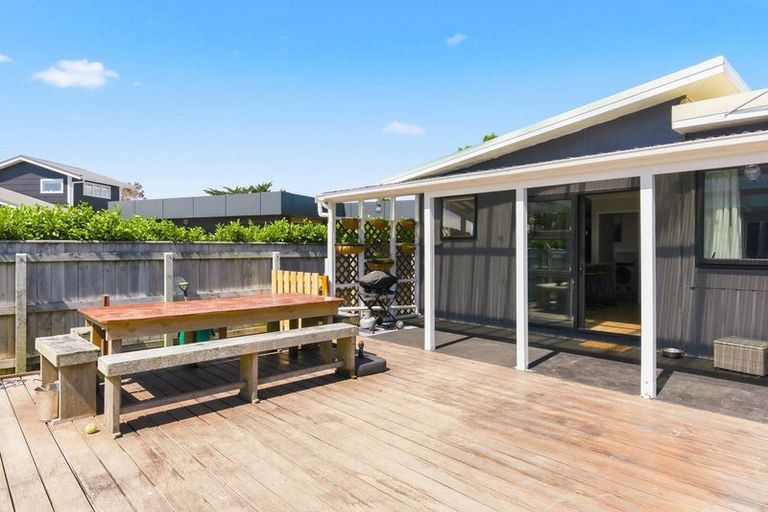 Photo of property in 13 Bahama Crescent, Paraparaumu Beach, Paraparaumu, 5032
