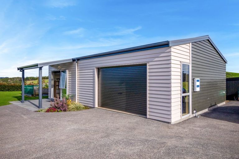 Photo of property in 15 Magnolia Tree Way, Kerikeri, 0294