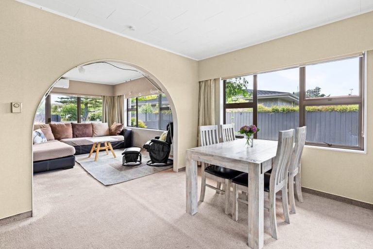 Photo of property in 34 Hammond Road, Taradale, Napier, 4112
