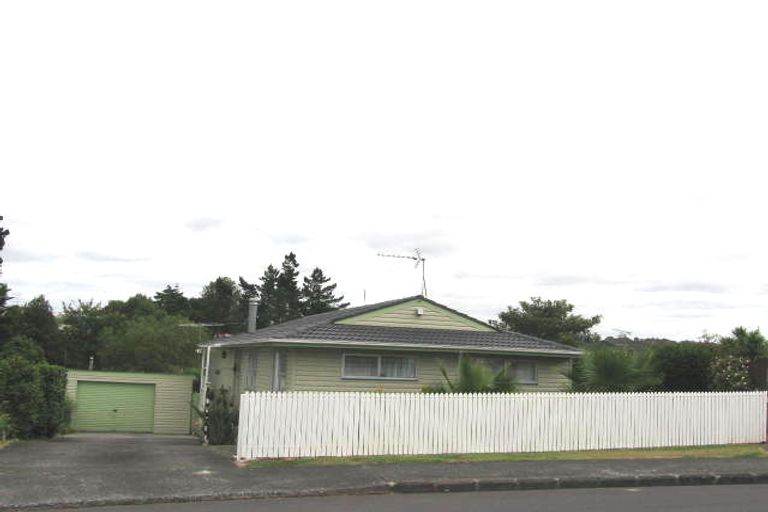 Photo of property in 7 Papa Place, Birkdale, Auckland, 0626