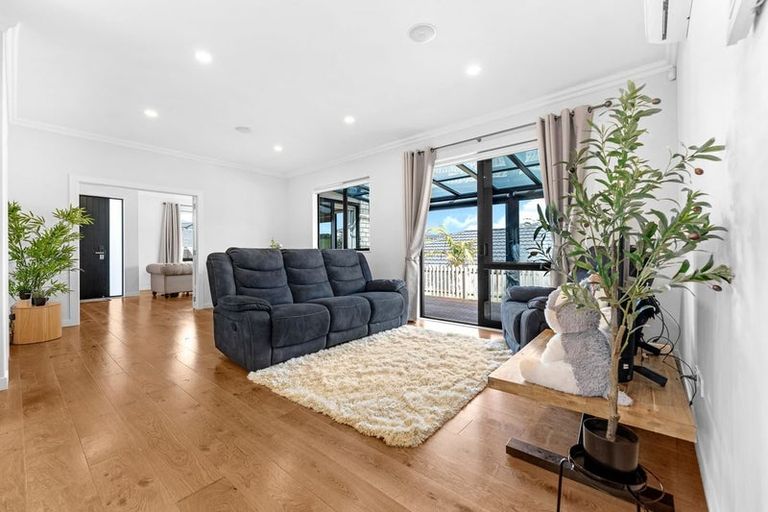 Photo of property in 98 Harriet Johnston Drive, Pokeno, 2402