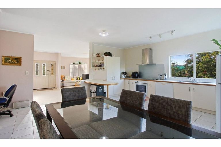 Photo of property in 4 Tern Place, Unsworth Heights, Auckland, 0632
