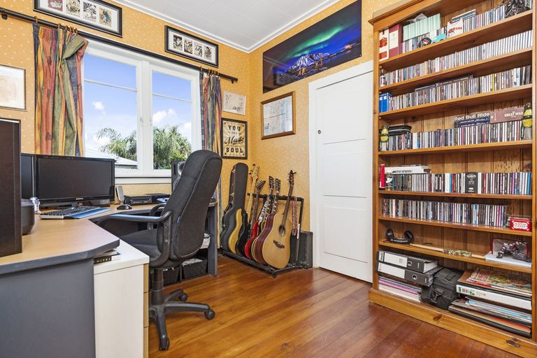 Photo of property in 20 John Street, Pukekohe, 2120
