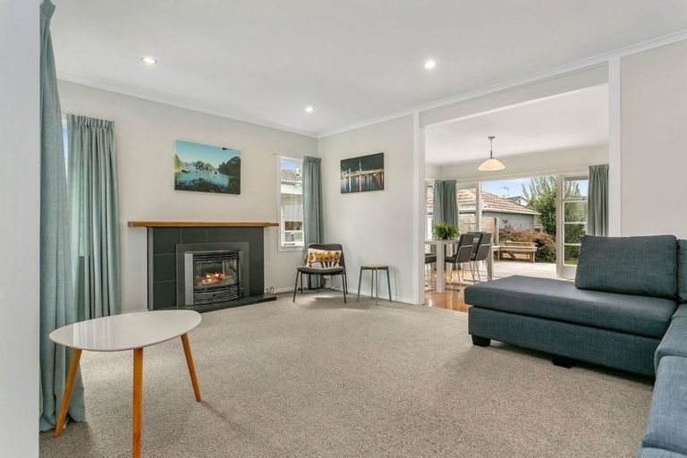 Photo of property in 69 Hall Street, Cambridge, 3434