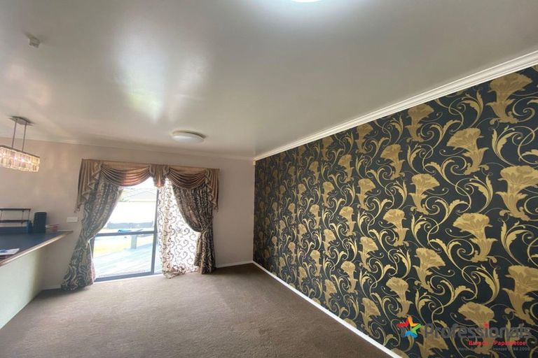 Photo of property in 32 Rathmar Drive, Manurewa, Auckland, 2105