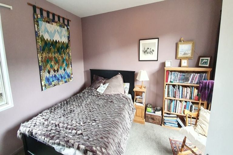 Photo of property in 17 Picton Avenue, Riccarton, Christchurch, 8011