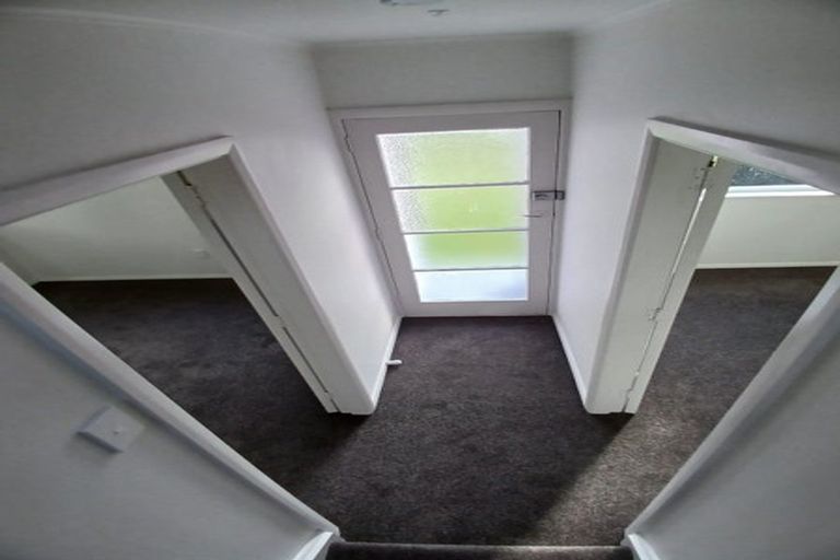 Photo of property in 37 Tremewan Street, Tawa, Wellington, 5028